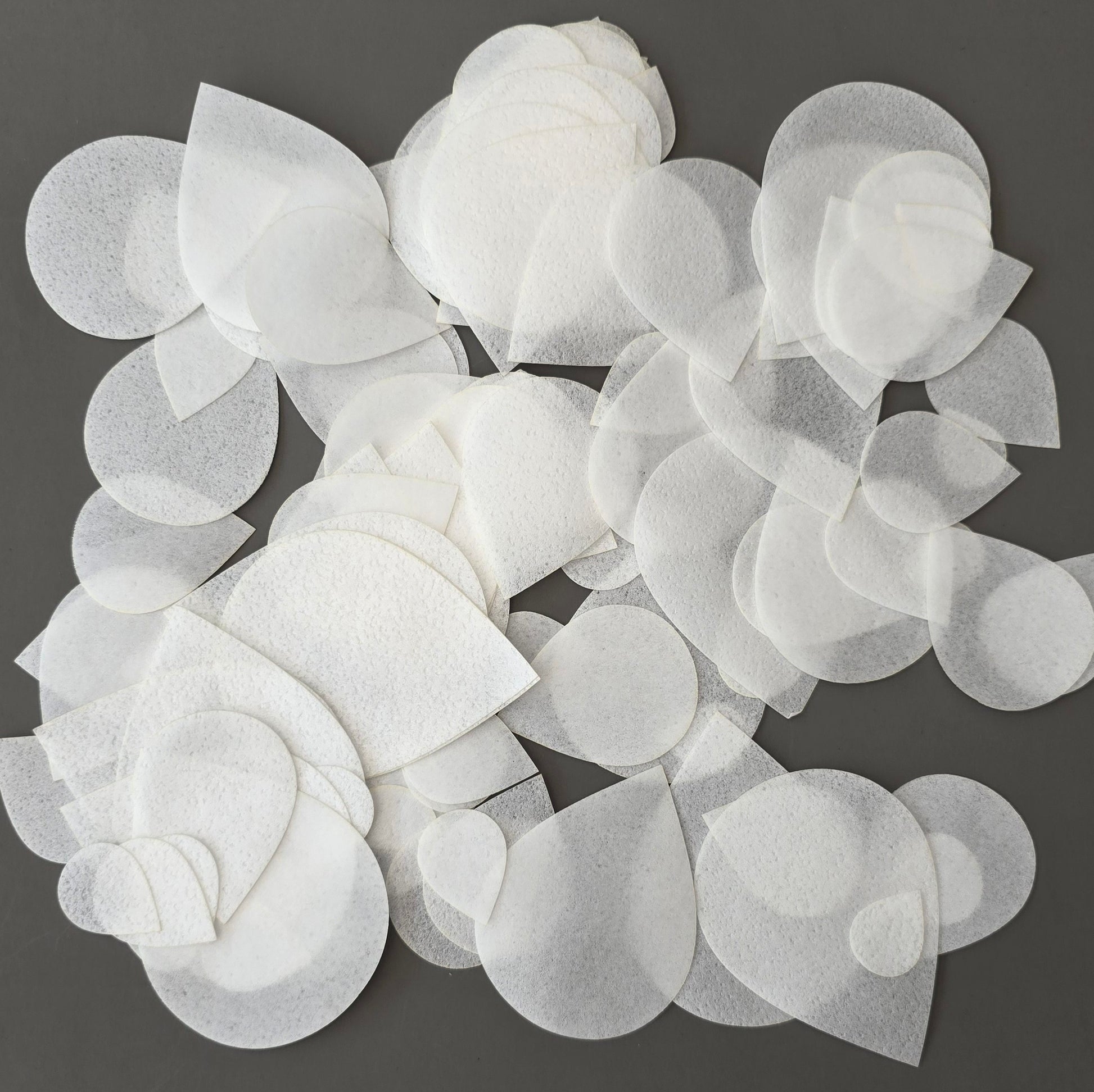 Pre-cut wafer paper petals for flowers