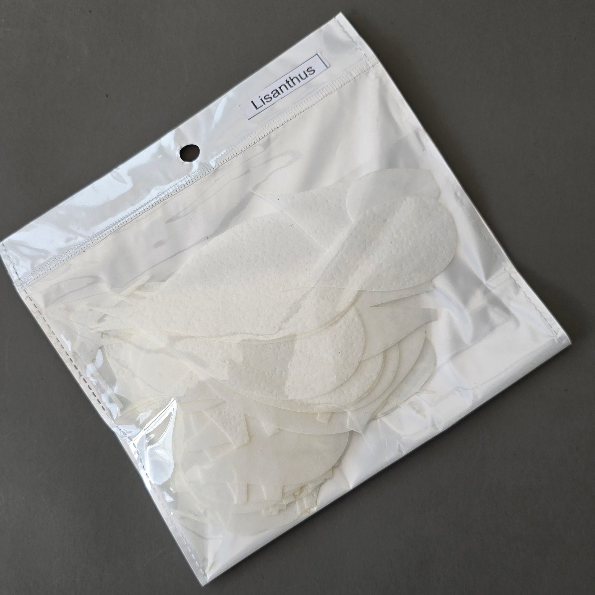 Pre-cut wafer paper petals for flowers