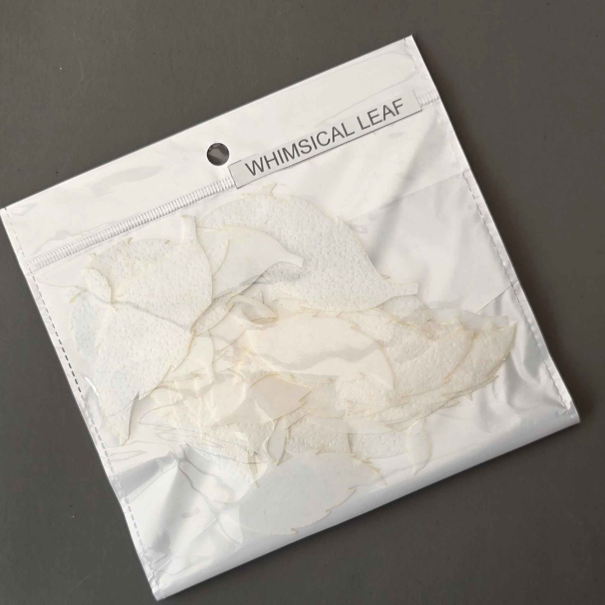 Pre-cut wafer paper leaves