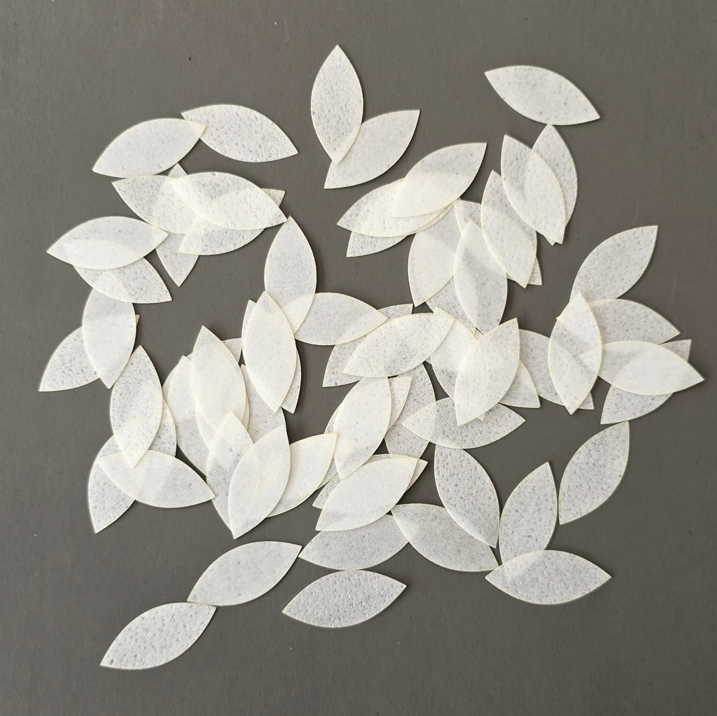 Pre-cut wafer paper leaves